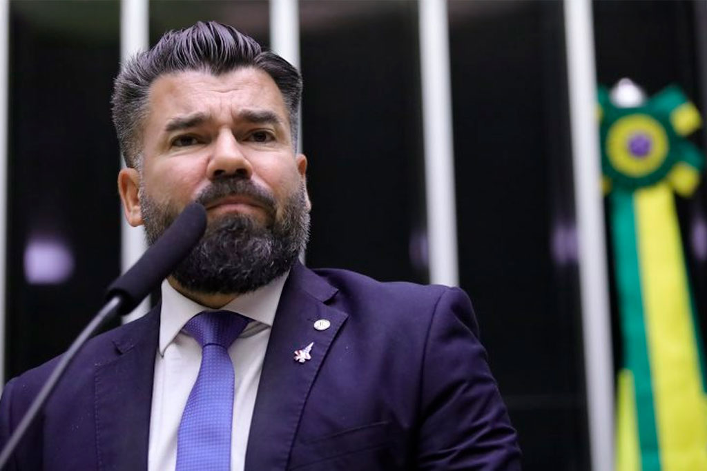 Deputado Delegado Caveira (PL-PA) recomendou a aprovação da proposta – Foto: Mário Agra/Câmara dos Deputados