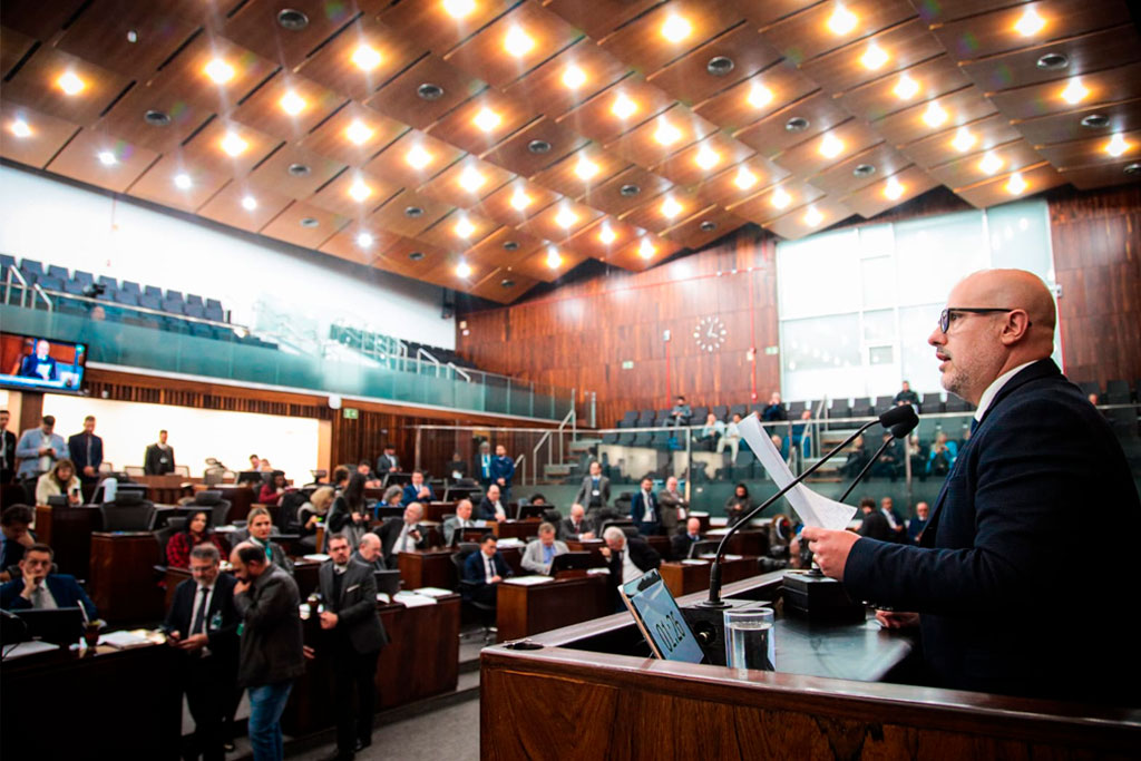 Rodrigo Lorenzoni propõe mudança de critério para concessão de Medalha do Mérito Farroupilha - Foto Rodrigo Savedra