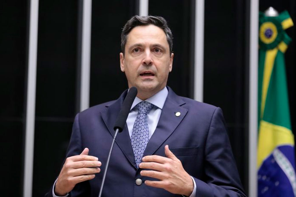 Deputado Luiz Philippe de Orleans e Bragança (PL-SP): proposta não acarreta aumento ou diminuição na receita ou na despesa da União - Foto: Zeca Ribeiro/Câmara dos Deputados