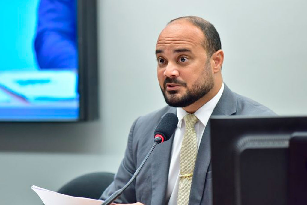 Deputado Capitão Alden (PL-BA) recomendou a aprovação do projeto, com mudanças