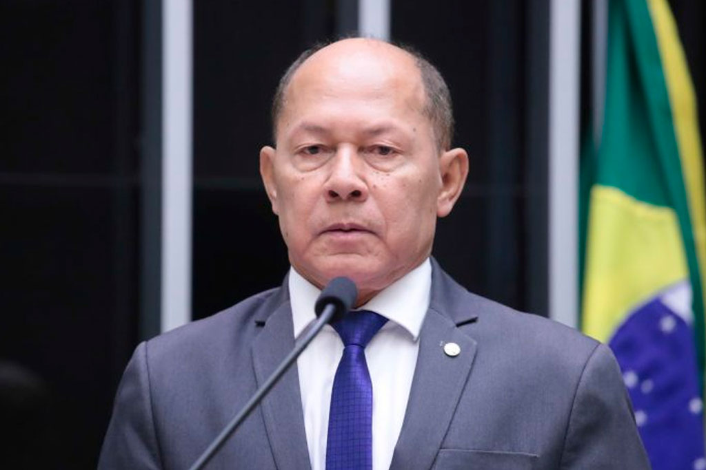 Texto aprovado é o substitutivo do relator, deputado Coronel Chrisóstomo (PL-RO) – Foto: Bruno Spada/Câmara dos Deputados
