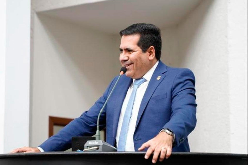 Neste mês de conscientização da saúde mental, o parlamentar enviou um ofício solicitando informações - Deputado estadual Marcus Marcelo (PL-TO) - Foto: divulgação/ Aleto