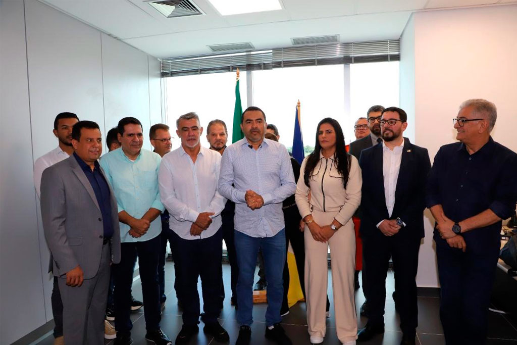 Nessa viagem, o deputado Marcus Marcelus (PL-TO) acompanha o governador e outros líderes políticos - Foto: Antônio Gonçalves/Secom Governo do Tocantins