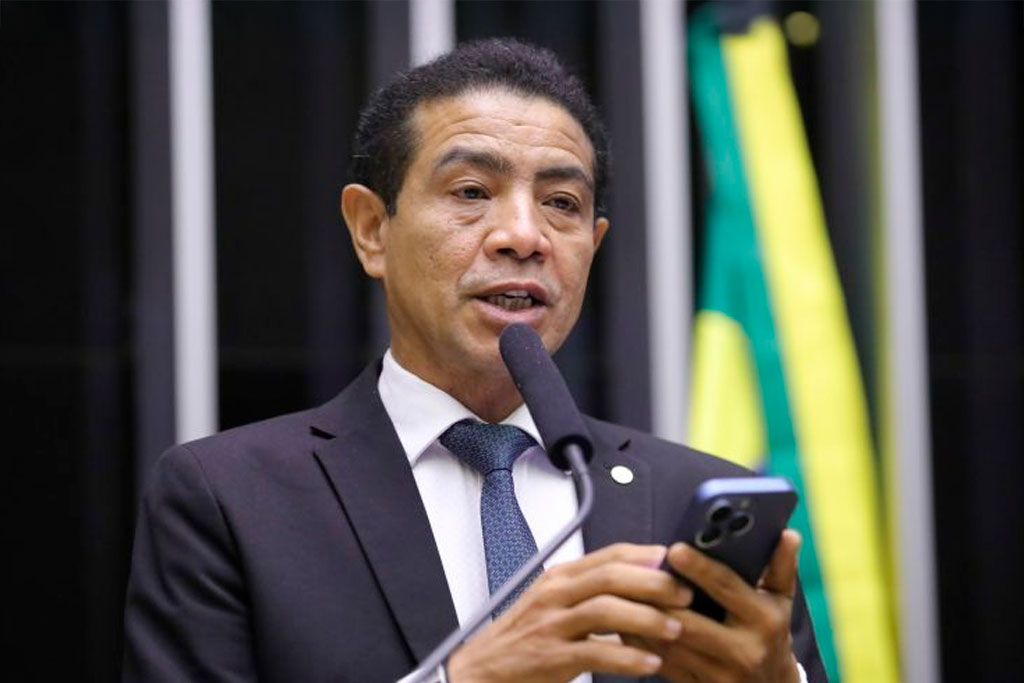 Deputado Pastor Gil (PL-MA): objetivo é prevenir violações de direitos – Foto: Mário Agra / Câmara dos Deputados