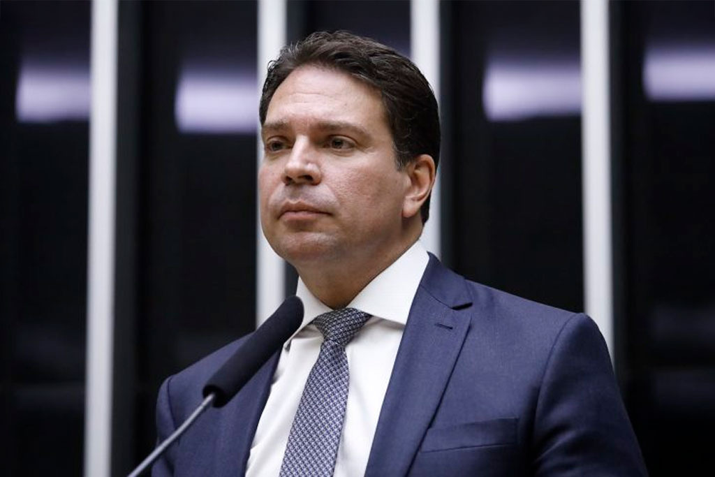 O relator, Deputado Delegado Ramagem (PL-RJ) juntou três projetos num substitutivo - Foto: Mário Agra/Câmara dos Deputados