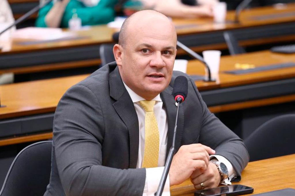 Cabo Gilberto Silva (PL-PB) quer combater a "indústria da multa", que pune, mas não educa – Foto: Vinicius Loures / Câmara dos Deputados