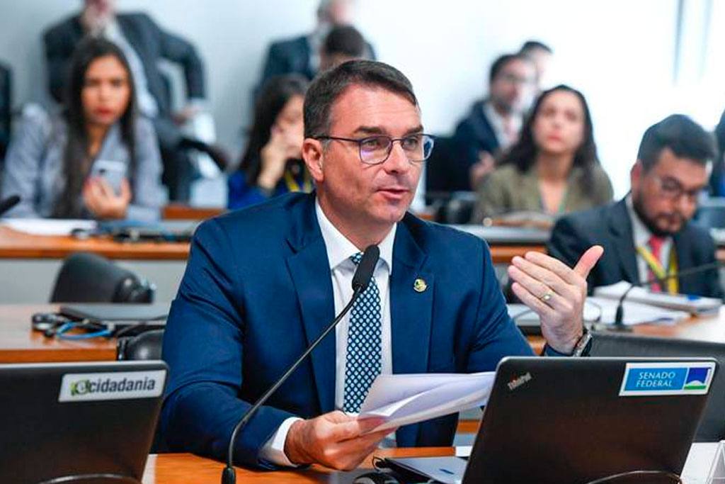 Presidente do colegiado, senador Flávio Bolsonaro (PL-RJ) - Foto: Edilson Rodrigues/Agência Senado
