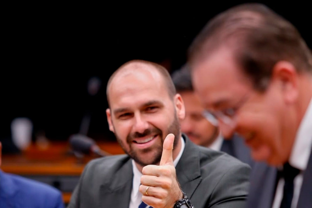 Deputado Federal Eduardo Bolsonaro (PL-SP) e o Deputado Carlos Motta (PL-SP) - Foto: divulgação/Agência Câmara de Notícias