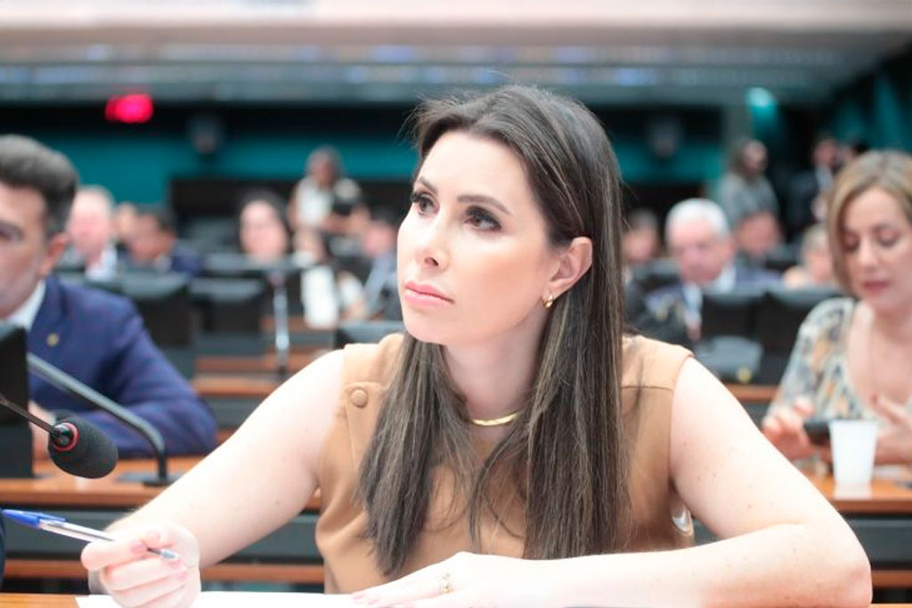 A relatora do projeto, deputada Caroline de Toni (PL-SC) "Ferramenta que se acresce às demais" - Bruno Spada/Câmara dos Deputados