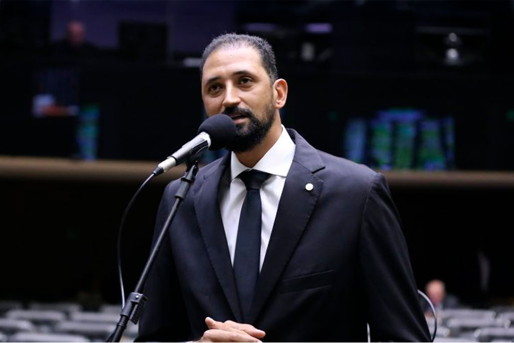 O autor da proposta, deputado Mauricio do Vôlei (PL-MG) – Foto: Kayo Magalhães/Câmara dos Deputados