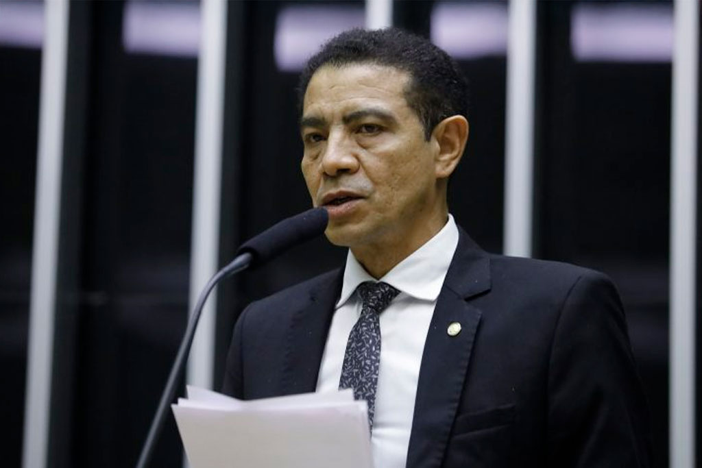 Relator, deputado Pastor Gil (PL-MA) - Foto: Mário Agra/Câmara dos Deputados