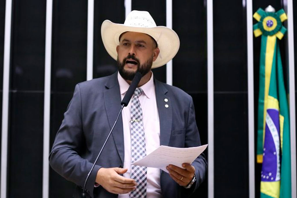Deputado Zé Trovão (PL-SC), o relator do projeto: são frequentes os crimes violentos contra motoristas de táxi e aplicativo – Foto: Kayo Magalhães/Câmara dos Deputados
