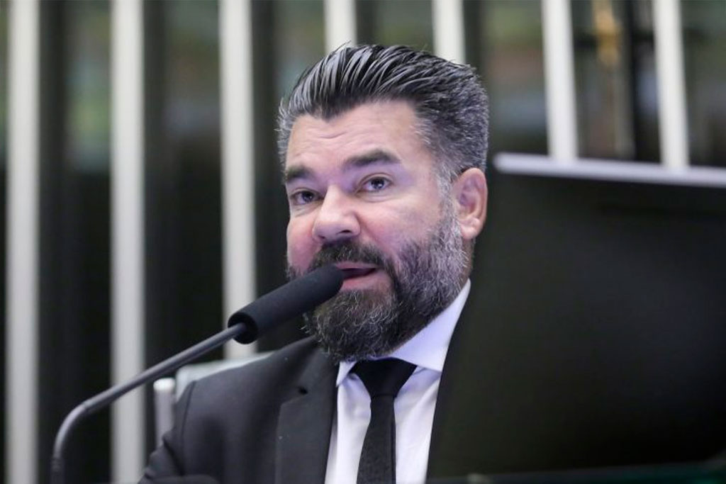 O relator do projeto, deputado Delegado Caveira (PL-PA) recomendou a aprovação da proposta – Foto: Kayo Magalhães / Câmara dos Deputados