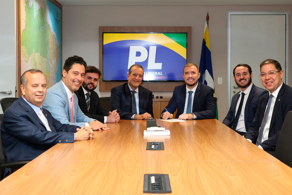 Thiago Surfista, Vice-Prefeito de Guarulhos, filia-se ao PL em encontro com Valdemar Costa Neto, presidente nacional do partido – Foto: Beto Barata/PL