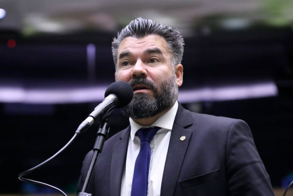 O Relator, deputado Delegado Caveira (PL-PA), recomendou a aprovação da proposta – Foto: Kayo Magalhães/Câmara dos Deputados