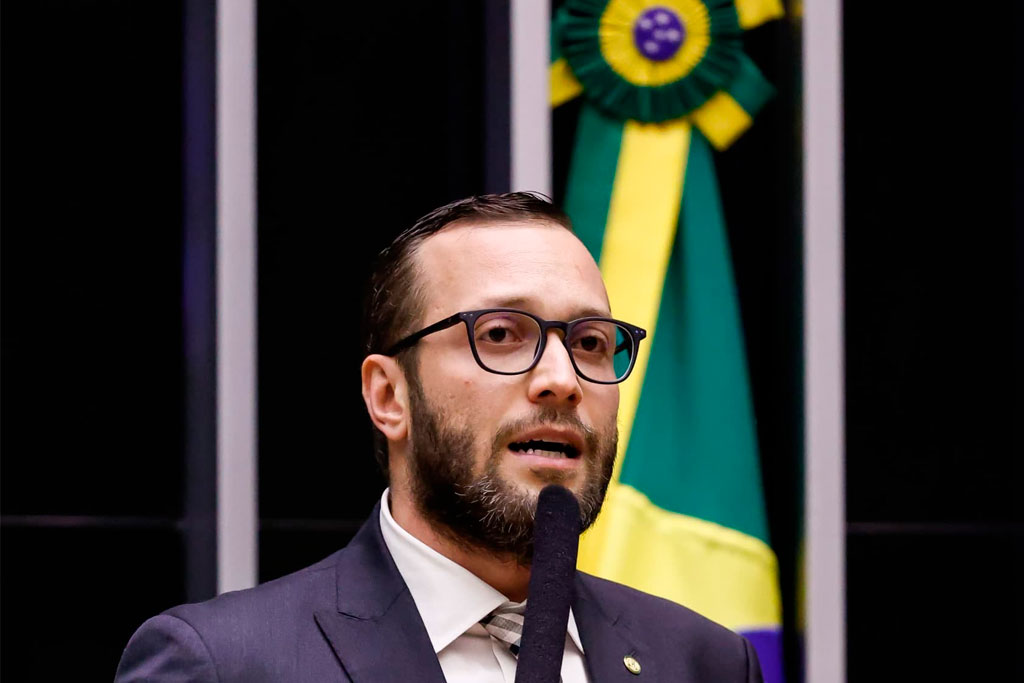 Presidente' da Comissão de Relações Exteriores e de Defesa Nacional (Credn), o deputado federal Filipe Barros (PL-PR) -Foto: Alan Santos/ Comunicação Filipe Barros (PL-PR)
