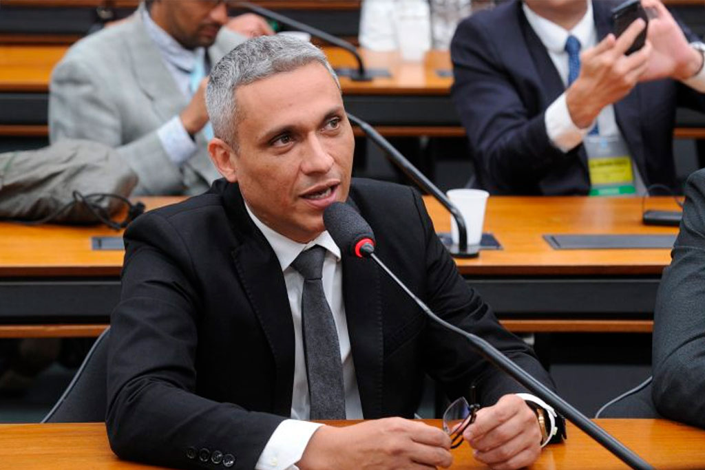 O relator, deputado Gustavo Gayer (PL-GO) recomendou a aprovação do projeto – Foto: Renato Araújo/Câmara dos Deputados