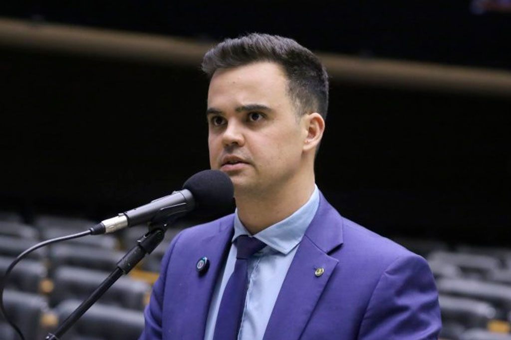 O relator, deputado Junio Amaral (PL-MG): medida trará qualidade de vida a equinos que tanto sofreram – Foto: Kayo Magalhães / Câmara dos Deputados