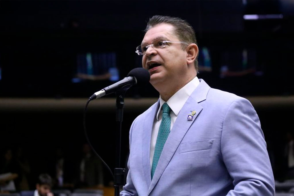 Líder do PL na Câmara dos Deputados, Sóstenes Cavalcante (PL-RJ), está preocupado com "soberania nacional e integridade de processos democráticos" - Foto: Kayo Magalhães / Câmara dos Deputados