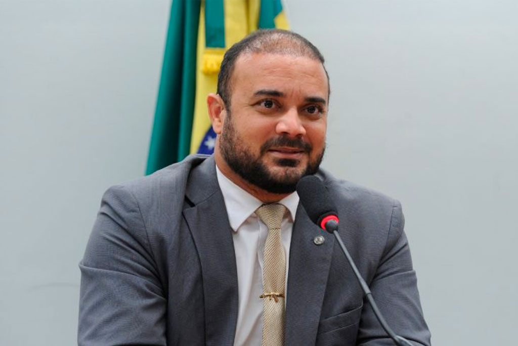 O relator, deputado Capitão Alden (PL-BA) recomendou a aprovação do projeto, com mudanças - Foto: Renato Araújo/Câmara dos Deputados