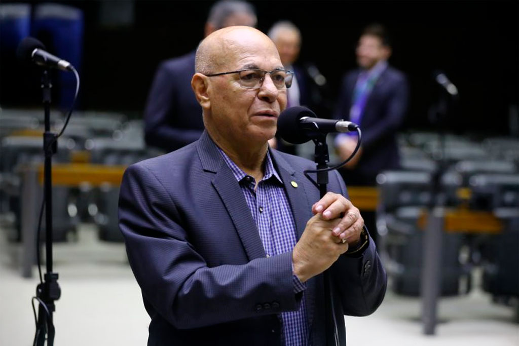 O relator, deputado Professor Alcides (PL-GO): texto inovador – Foto: Vinicius Loures/Câmara dos Deputados