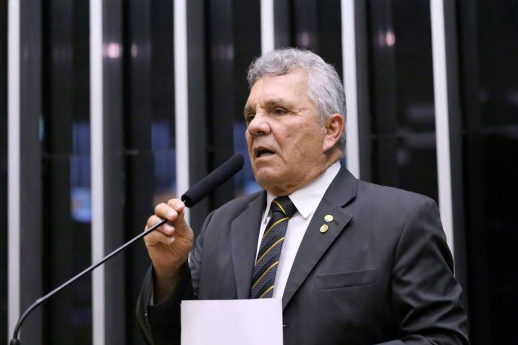 O Deputado Alberto Fraga (PL-DF): "A frente também está apoiando todos esses projetos."- Foto: Kayo Magalhães / Câmara dos Deputados