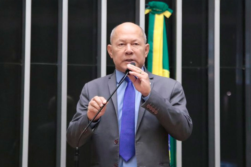 O relator, deputado Coronel Chrisóstomo (PL-RO), relator da proposta – Foto: Bruno Spada / Câmara dos Deputados