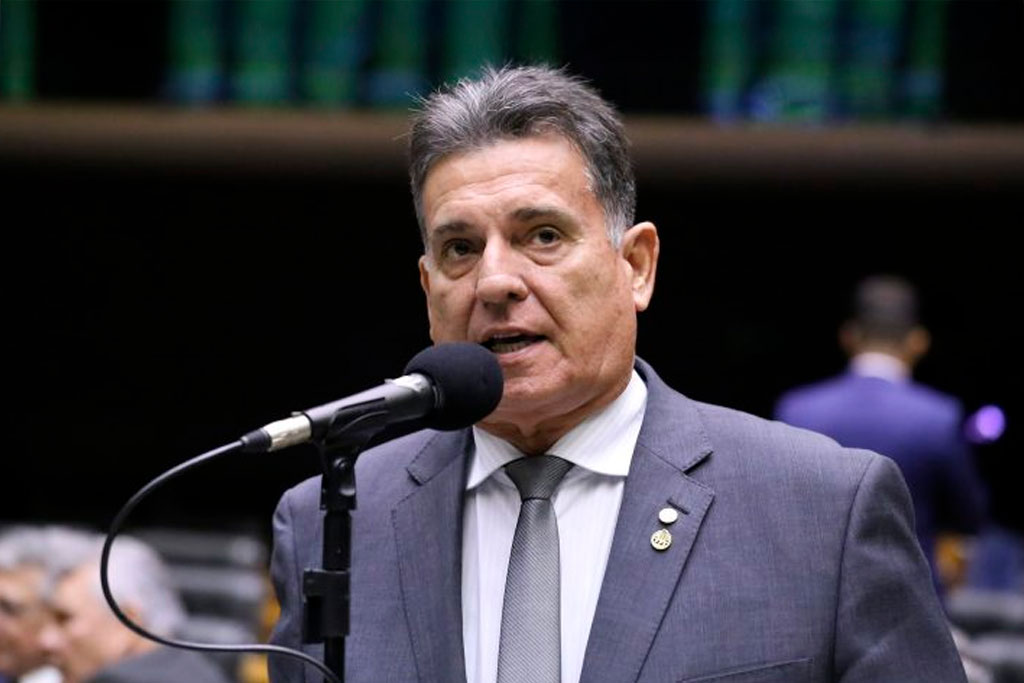 O relator, deputado Coronel Meira (PL-PE): projeto prioriza proteção da pessoa idosa e valoriza trabalho dos cuidadores – Foto: Kayo Magalhães / Câmara dos Deputados