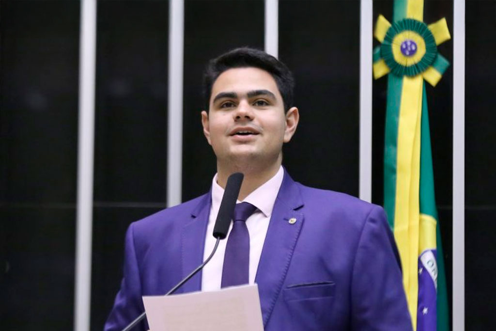 O relator, deputado Icaro de Valmir (PL-SE): nova regra ajuda a reduzir disparidades entre campo e cidade – Foto: Bruno Spada / Câmara dos Deputados