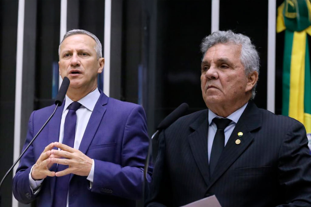 Deputados Sanderson (PL-RS) e Alberto Fraga (PL-DF) - Foto: divulgação/Agência Câmara de Notícias