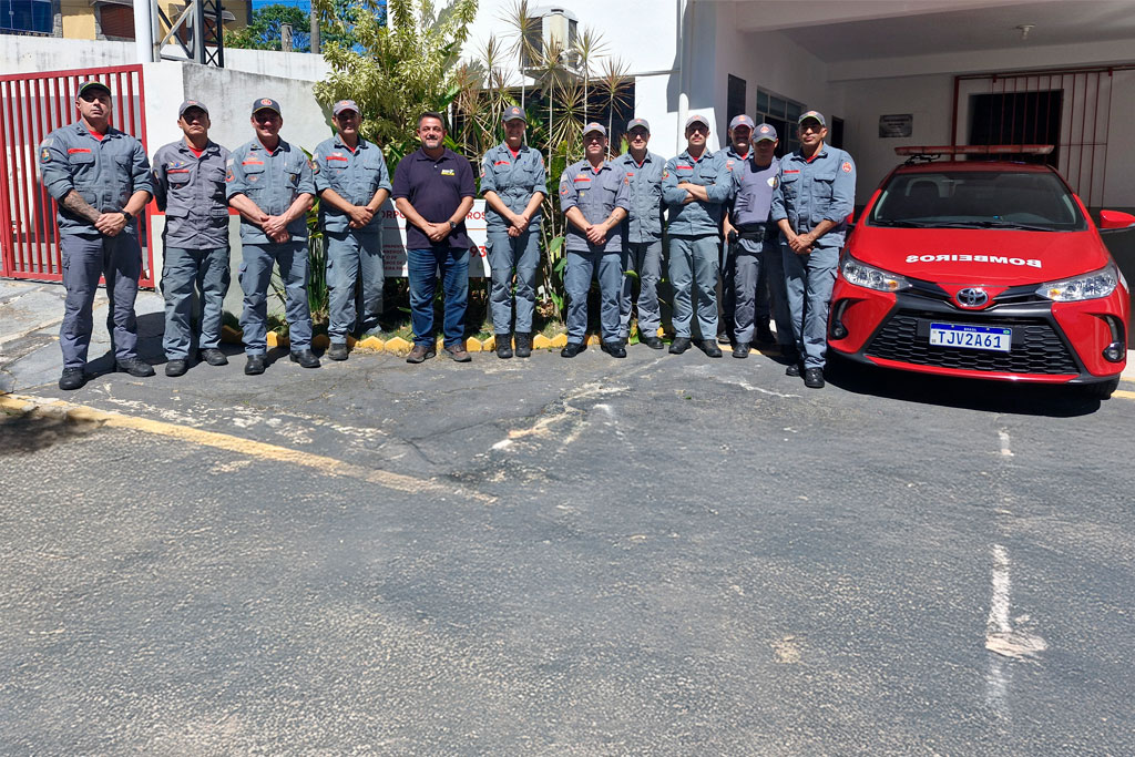 Deputado Danilo Balas (PL-SP) garante viatura e equipamentos para o Corpo de Bombeiros de Cachoeira Paulista - Foto: Jonathas Ventura