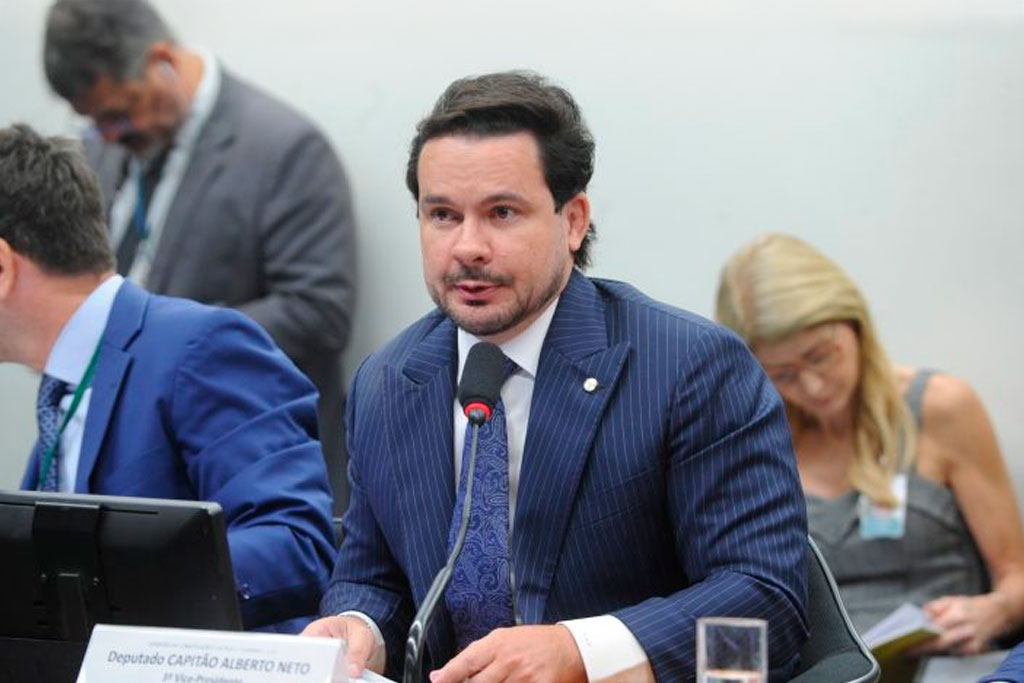 Deputado Capitão Alberto Neto (PL-AM): inclusão reconhece a essencialidade da categoria – Foto: Renato Araújo / Câmara dos Deputados