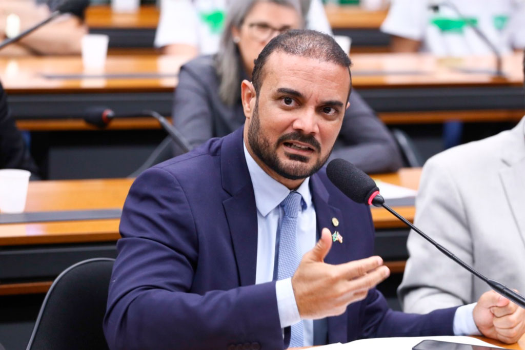 Capitão Alden defende PEC que limita IPVA a 1% e altera base de cálculo do imposto