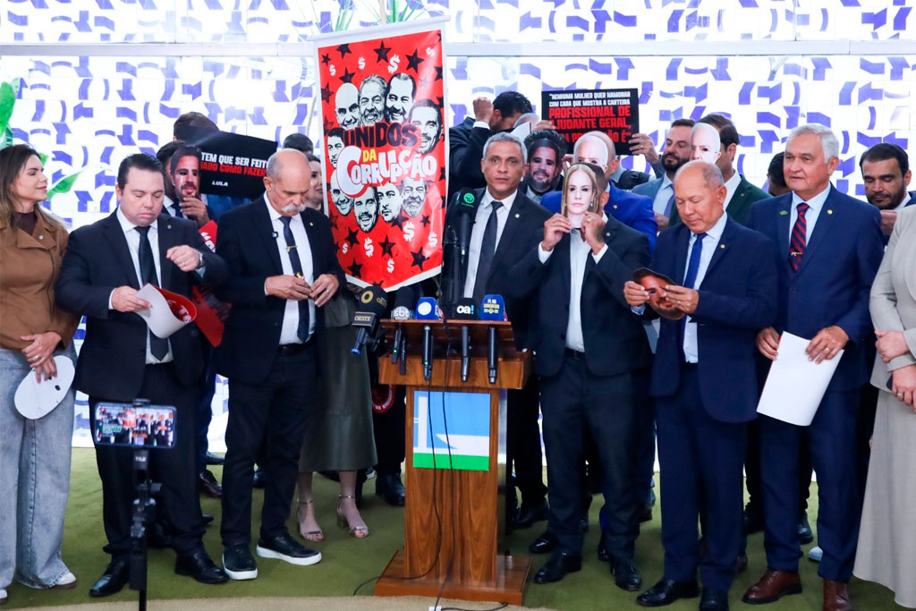 “Unidos da Corrupção”- Oposição e minoria fazem críticas a Lula e financiamento de escola de samba no Carnaval 2026 - Foto: divulgação/Agência Câmara de Notícias