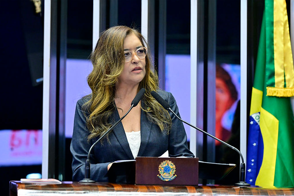 À tribuna, em discurso, presidente desta sessão, senadora Dra. Eudócia (PL-AL) - Foto: Geraldo Magela/Agência Senado