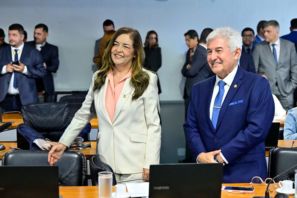 A senadora Dra. Eudócia (PL-AL) e o senador Astronauta Marcos Pontes (PL-SP) - Foto: Geraldo Magela/Agência Senado