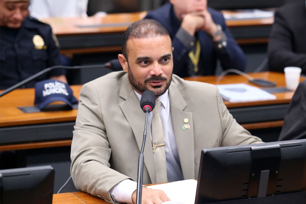 Capitão Alden se posiciona favorável a PL que combate contrabando de tabaco e similares