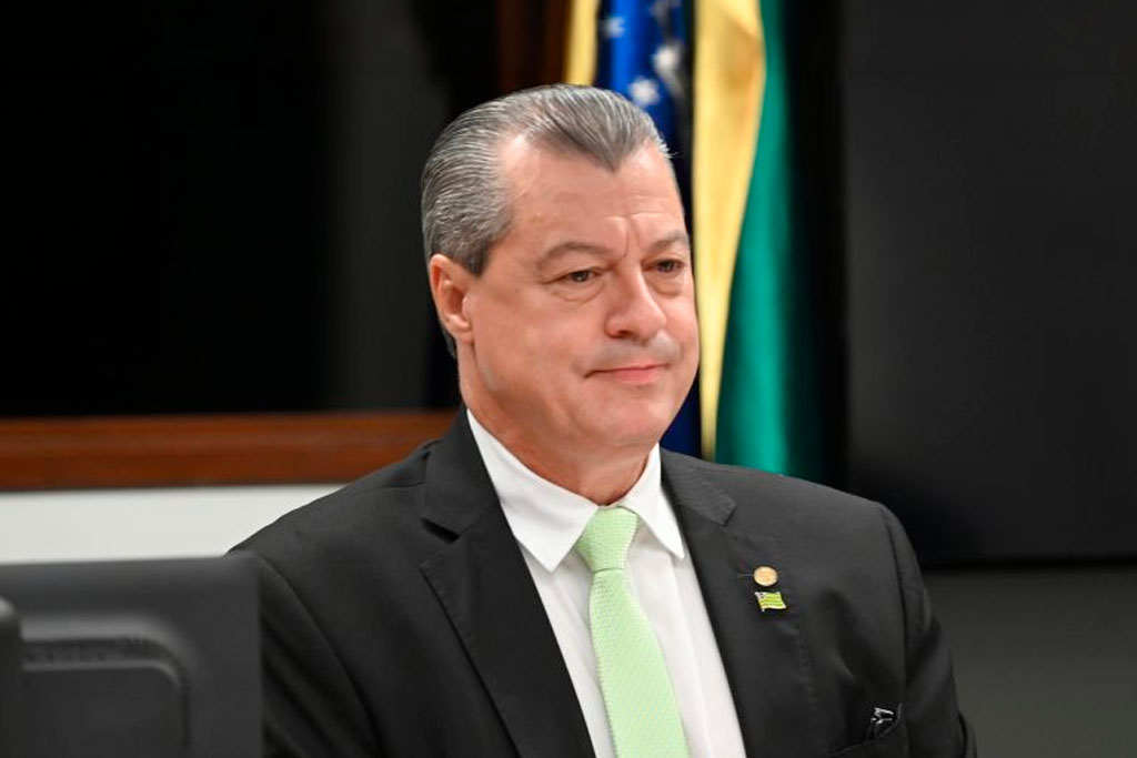 Deputado Daniel Agrobom (PL-GO), relator do projeto de lei – Foto: Zeca Ribeiro / Câmara dos Deputados