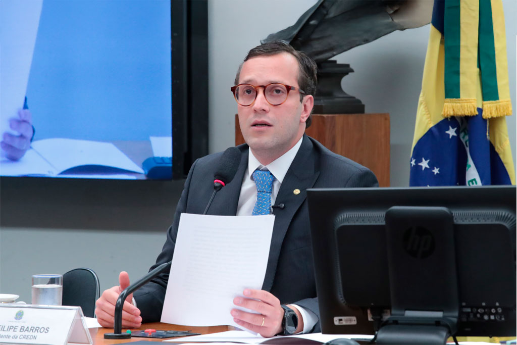 Filipe Barros (PL-PR): projeto dá maior efetividade às políticas de segurança nas regiões de fronteira – Foto: Bruno Spada/Câmara dos Deputados