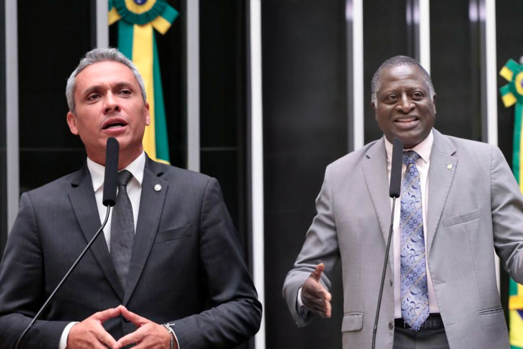 Os deputados Gustavo Gayer (PL-GO) e Helio Lopes (PL-RJ) participam da convocação do ministro das Relações Exteriores, Mauro Vieira, para prestar esclarecimentos à Comissão de Relações Exteriores e de Defesa Nacional da Câmara - Foto; divulgação/Agência Câmara de Notícias