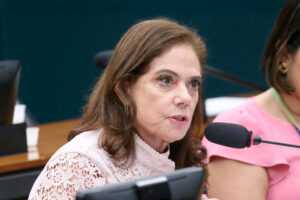 Deputada Soraya Santos (PL-RJ): proposta amplia proteção a mulheres em situação de violência - Foto: Kayo Magalhães / Câmara dos Deputados