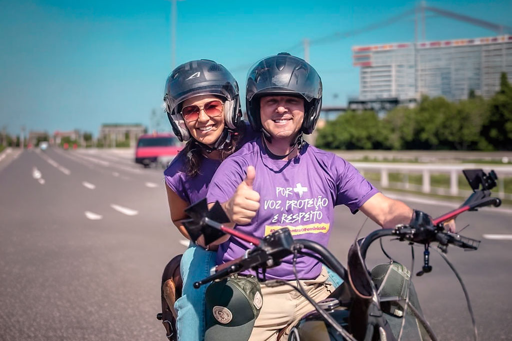 Motociata contra feminicídios reúne centenas em Porto Alegre com participação do Deputado Federal Zucco (PL-RS) - Foto: divulgação/Assessoria de Imprensa do Deputado