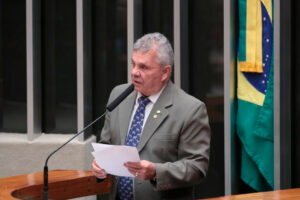 Deputado Alberto Fraga (PL-DF), relator da proposta – Foto: Bruno Spada/Câmara dos Deputados