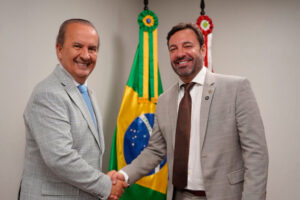 O Governador de Santa Catarina, Jorginho Mello (PL-SC) e o deputado federal Daniel Freitas (PL-SC) - Foto: divulgação/Assessoria de Imprensa