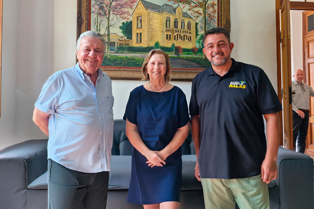Deputado Danilo Balas (PL-SP) esteve na Prefeitura Municipal em reunião com o Prefeito Irineu Norival Maretto, acompanhado da Vereadora Rosa Scanavini, para tratar das necessidades prioritárias do município- Foto: Jonathan Ventura