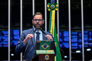Senador Jorge Seif (PL-SC) em discurso à tribuna - Foto: Carlos Moura/Agência Senado