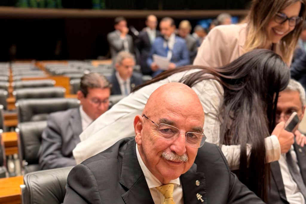 Lei que salva vidas: norma de Osmar Terra (PL-RS) sobre prevenção ao suicídio completa 7 anos - Foto: divulgação/Agência Câmara de Notícias