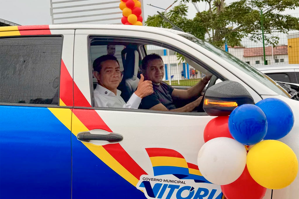 Deputado Pastor Gil (PL-MA) e o Deputado Josimar Maranhãozinho (PL-MA) celebram' os 193 anos de Vitória do Mearim celebra com entregas de veículos e novo Centro de Convivência para Idosos - Foto: divulgação/Assessoria de Imprensa