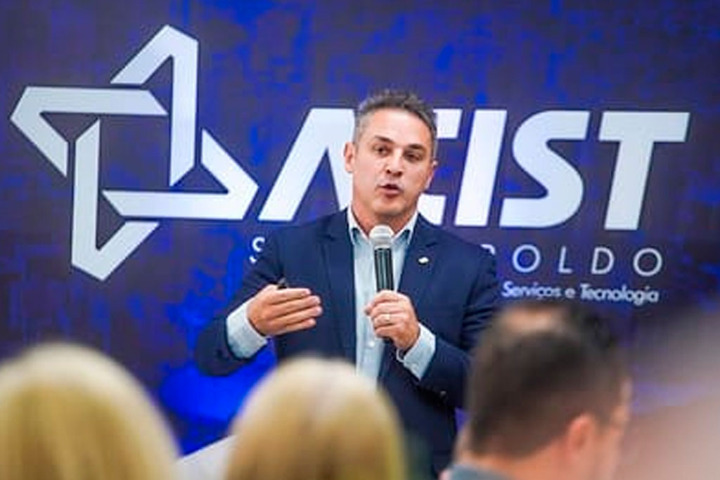 Em São Leopoldo, Zucco apresenta diagnóstico do RS e defende modelo de gestão mais eficiente